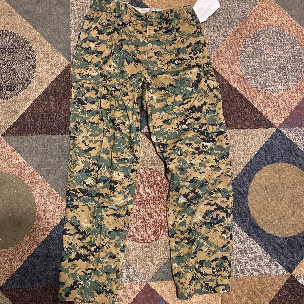 Digi camo pants